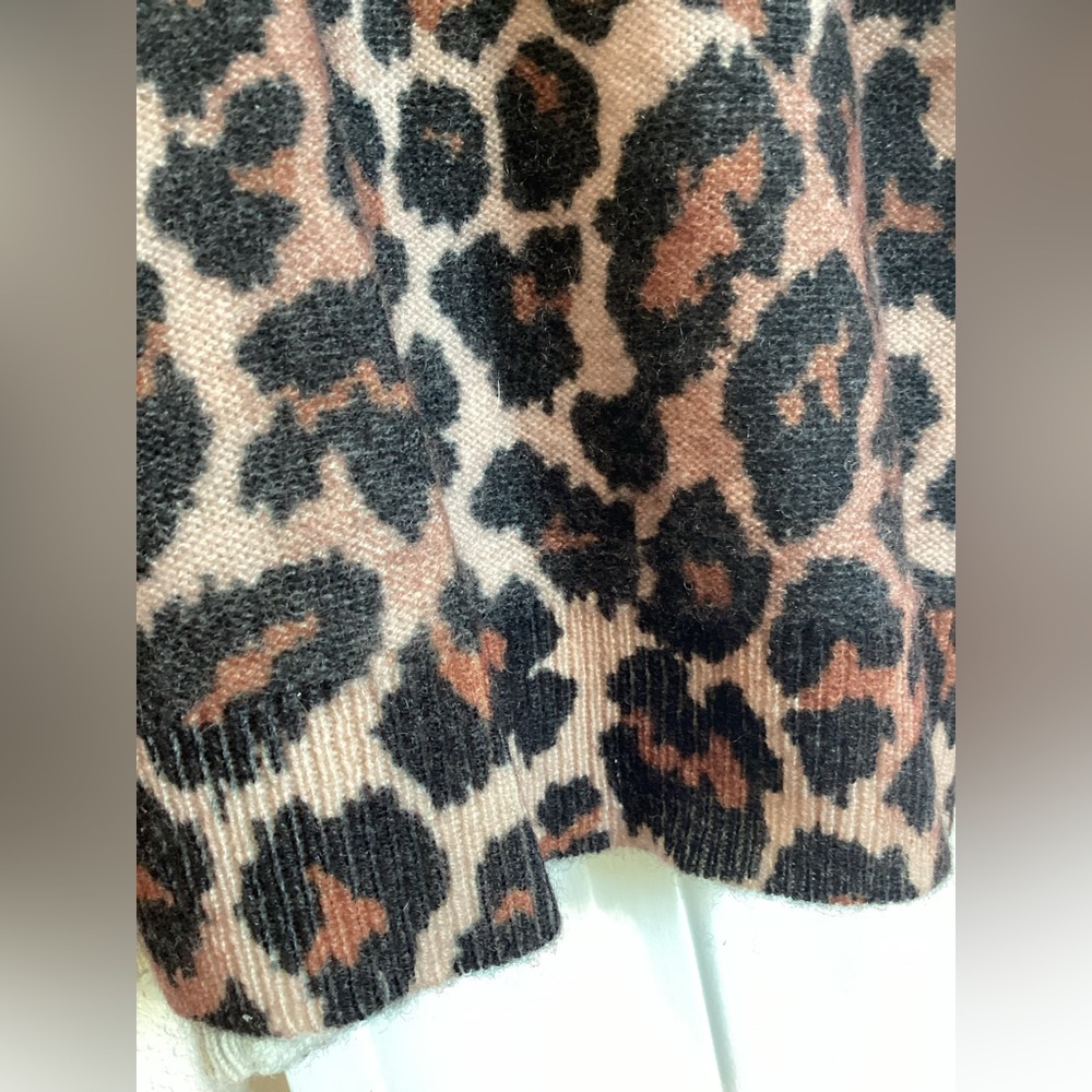🐆Anthroplogie CASHMERE Puff-Sleeve Cardigan Sweater Maeve NEW Medium - Picture 10 of 15